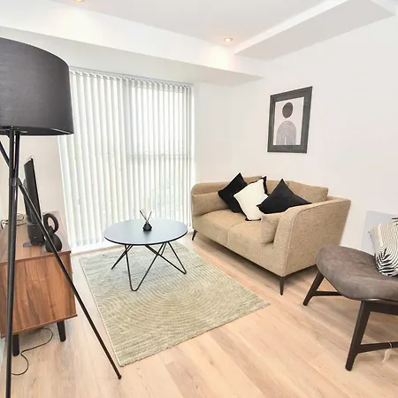 Bright And Spacious 1 Bed In Апартаменты *
