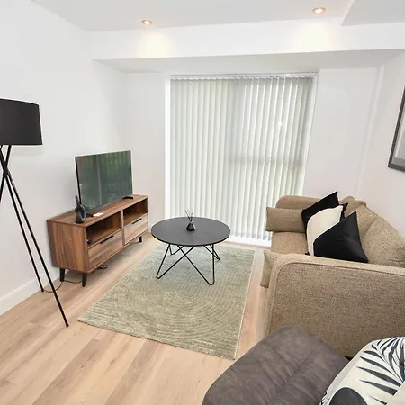 Bright And Spacious 1 Bed In Апартаменты