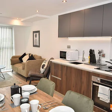 Bright And Spacious 1 Bed In Апартаменты Лидс