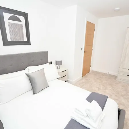 Bright And Spacious 1 Bed In * Лидс